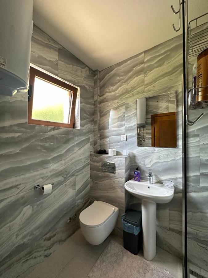 Markovic Winery And Estate Apartments ツェティニェ エクステリア 写真