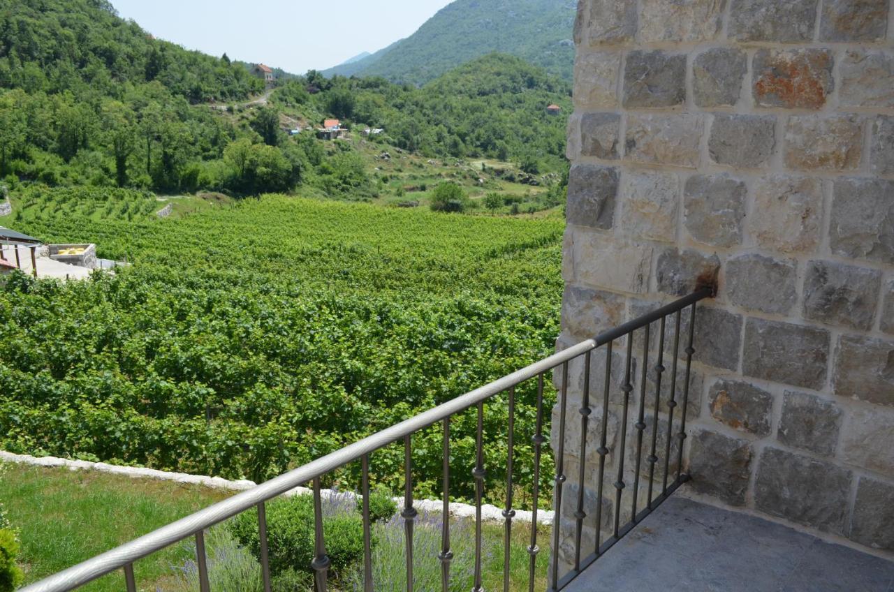 Markovic Winery And Estate Apartments ツェティニェ エクステリア 写真