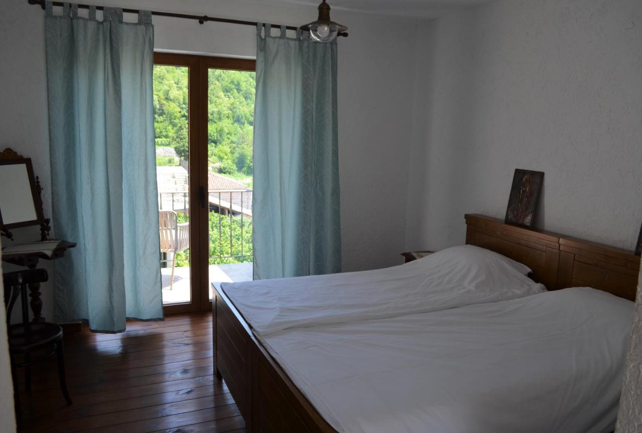 Markovic Winery And Estate Apartments ツェティニェ エクステリア 写真