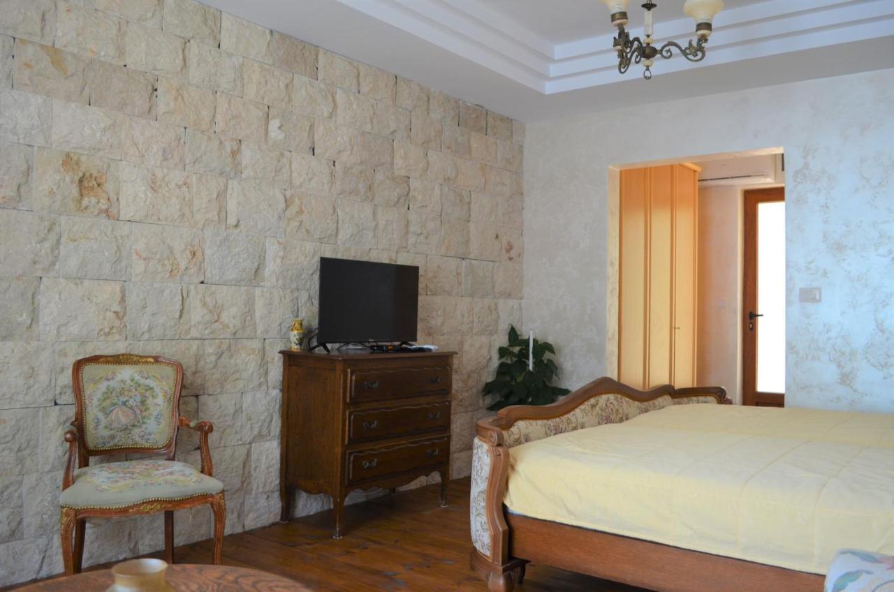 Markovic Winery And Estate Apartments ツェティニェ エクステリア 写真