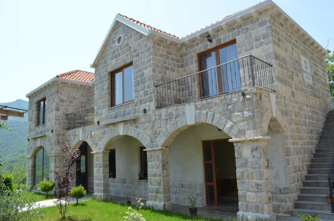 Markovic Winery And Estate Apartments ツェティニェ エクステリア 写真