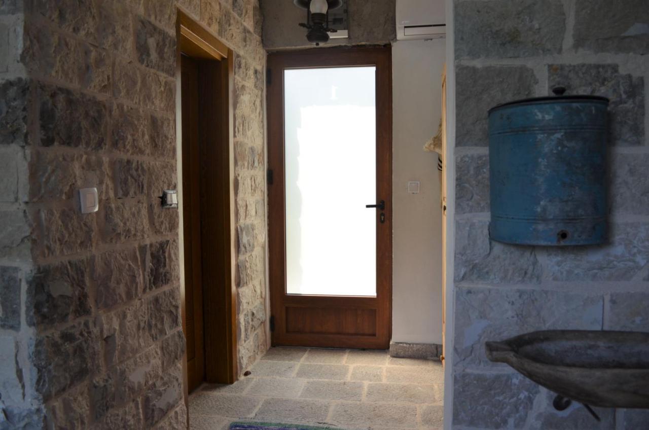Markovic Winery And Estate Apartments ツェティニェ エクステリア 写真